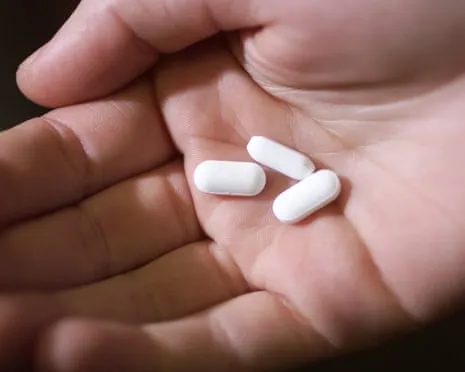 Daily Aspirin Demonstrates Significant Impact in Stopping Bowel Cancer Relapse, Research Reports